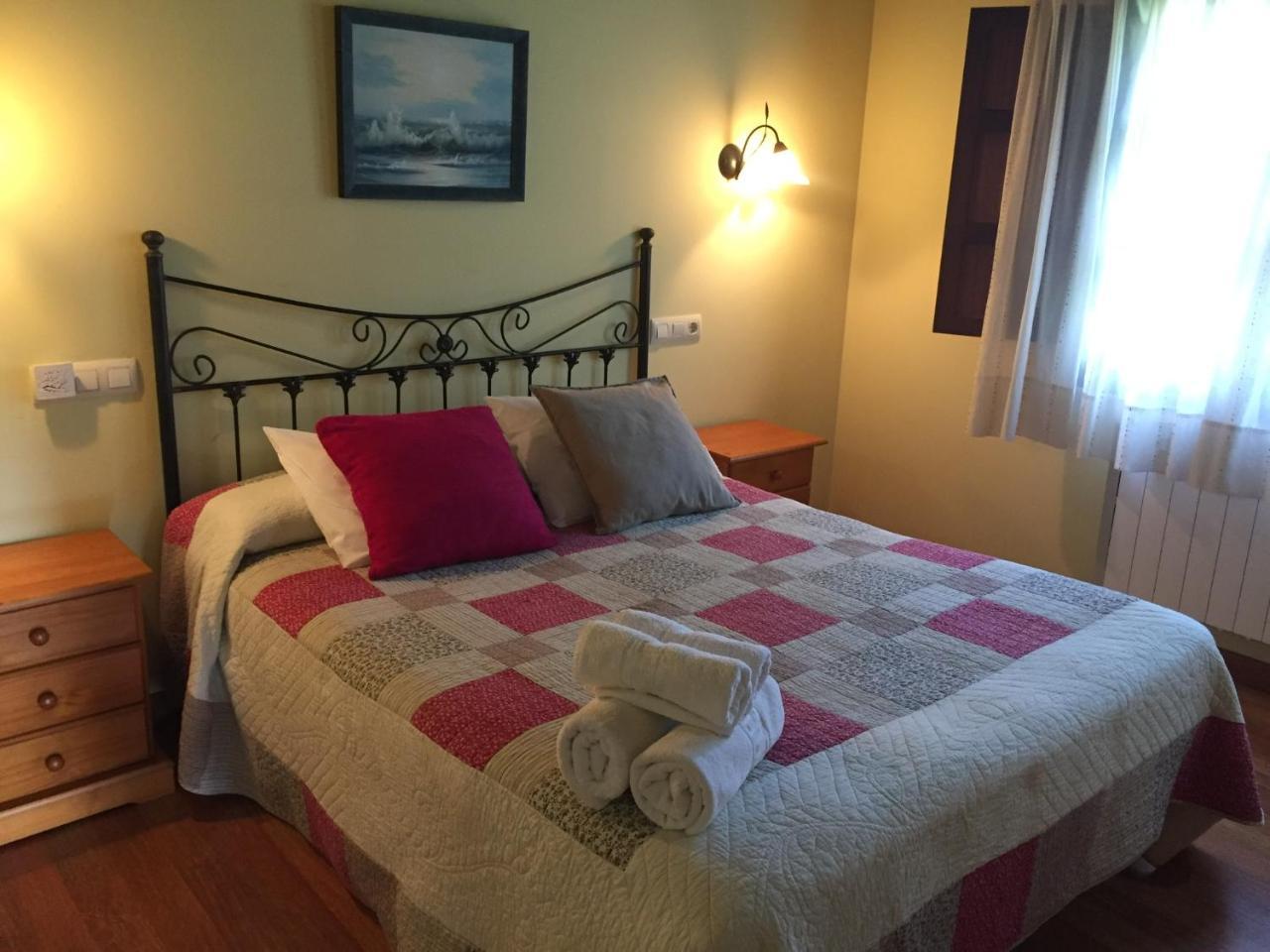 Apartamentos Rurales Azabache Вилавичоза Екстериор снимка